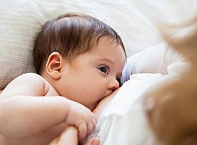 宝宝几个月断夜奶最合适？(图2)